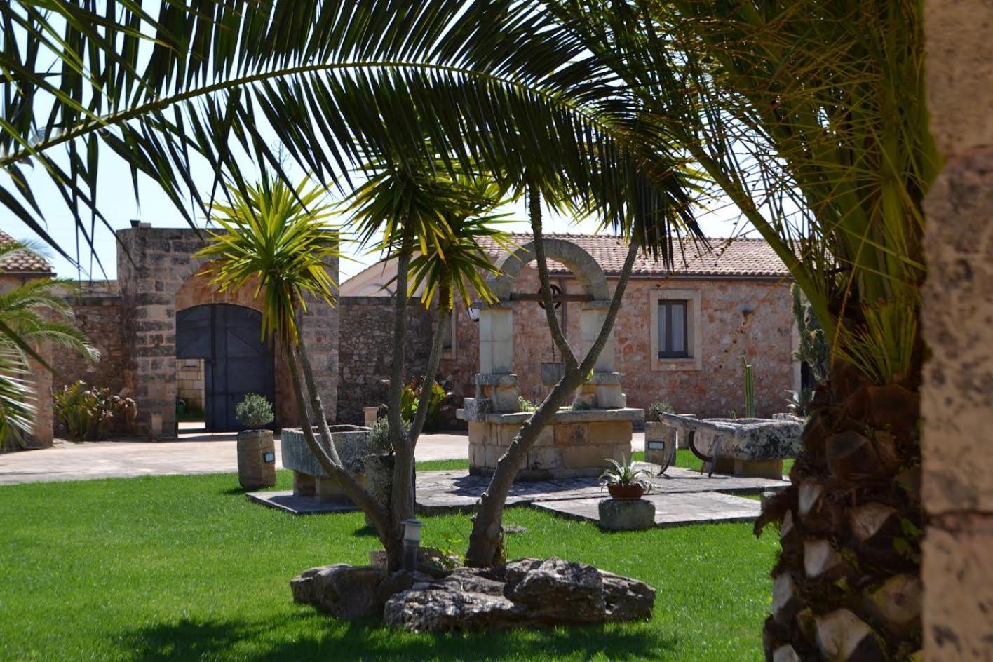 Tenuta Masseria & Spa Chicco Rizzo Sternatia Extérieur photo
